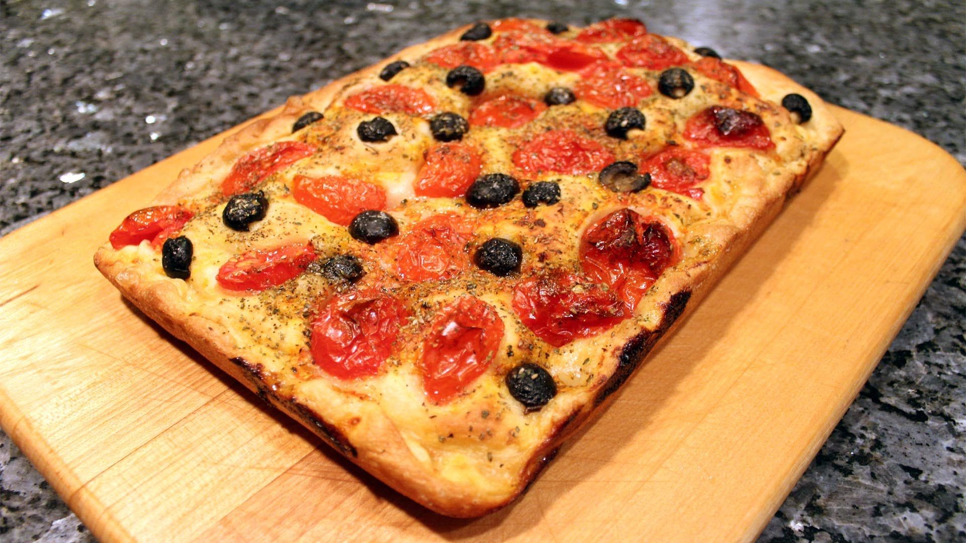 İtalyan Ekmeği (Focaccia) Tarifi