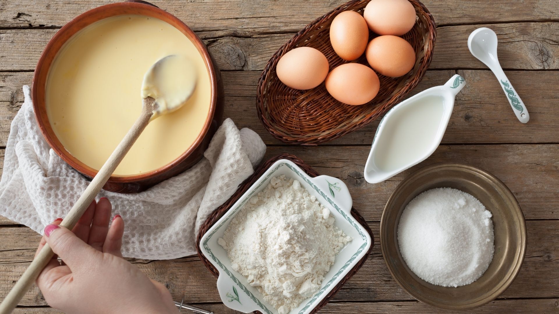 Crème Pâtissière (Pastacı Kreması) Tarifi