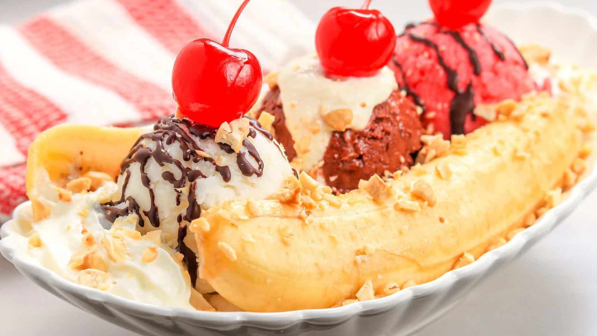 Banana Split Tarifi